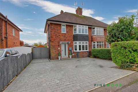 3 bedroom semi-detached house for sale, Orchard View Road, Chesterfield S40