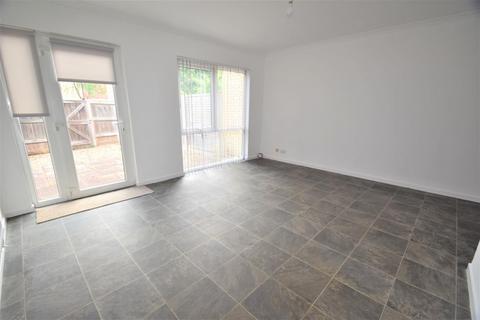 3 bedroom end of terrace house to rent, Bell Meadow, Bury St. Edmunds IP32