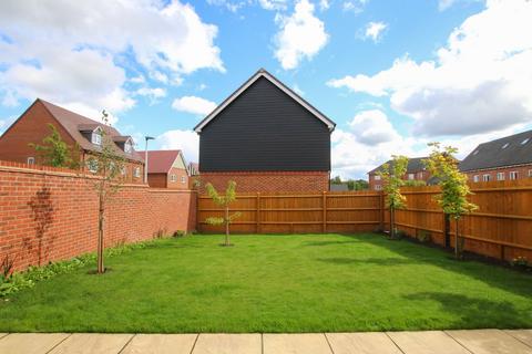 3 bedroom detached house for sale, Dairy Road, Finchwood Park, Wokingham, RG40