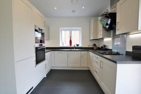 3 bedroom detached house for sale, Dairy Road, Finchwood Park, Wokingham, RG40