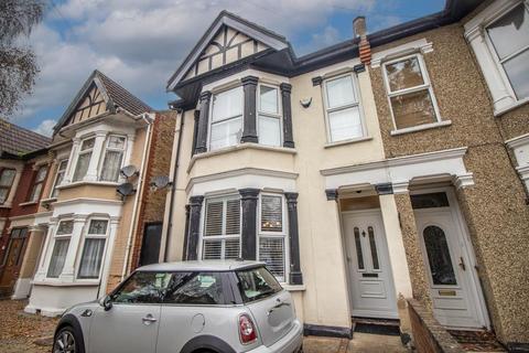 3 bedroom semi-detached house for sale, St. Marys Road, Southend-on-Sea SS2