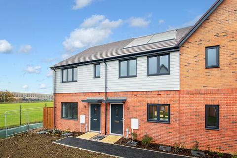 2 bedroom terraced house to rent, Braford Close, Whitehouse, Milton Keynes