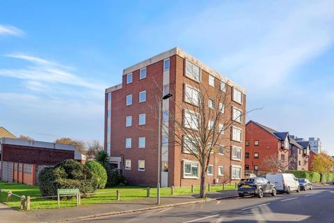 2 bedroom flat for sale, Maple Road, Penge, London