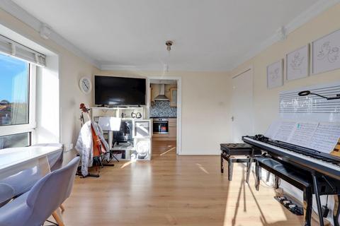 2 bedroom flat for sale, Maple Road, Penge, London