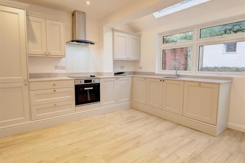 3 bedroom semi-detached house to rent, Scholars Lane, Stratford-Upon-Avon