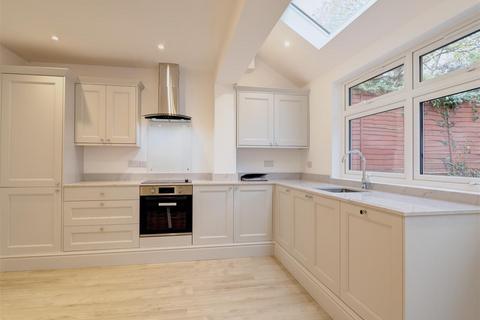 3 bedroom semi-detached house to rent, Scholars Lane, Stratford-Upon-Avon