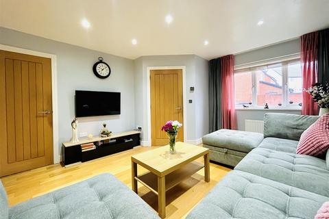 3 bedroom terraced house for sale, Meldrums Grove, Timperley, Altrincham