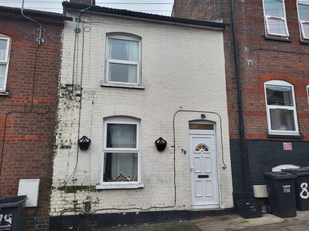 3 Bedroom   HMO Licensed for 5   for Sale