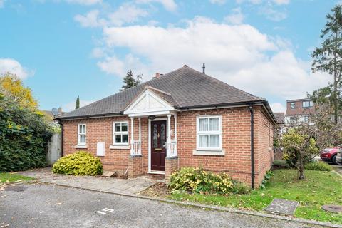 2 bedroom semi-detached bungalow for sale, Lovelace Square, Oxford, OX2