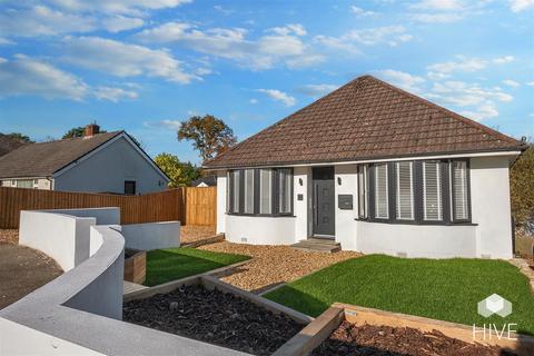 2 bedroom bungalow for sale, Abbotsbury Road, Broadstone BH18