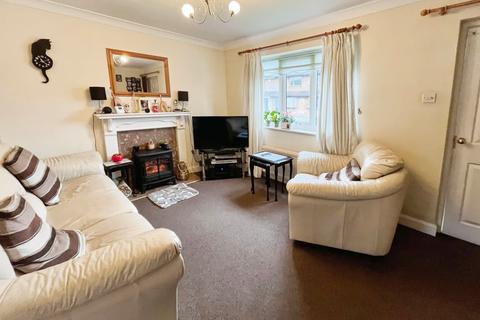 2 bedroom semi-detached house for sale, Weybourne Drive, Bredbury, Stockport, SK6