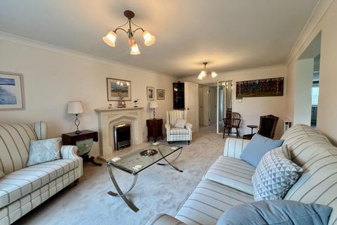 3 bedroom apartment for sale, Lakeside, Little Aston