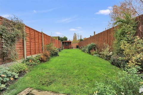 2 bedroom terraced house for sale, Hayway, Rushden NN10