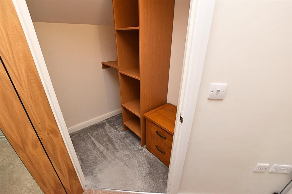 Walk in wardrobe