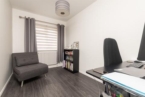 291 Knights Manor Way, Dartford, DA1 5SH