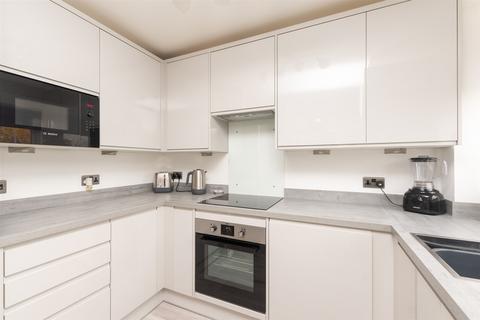 291 Knights Manor Way, Dartford, DA1 5SH