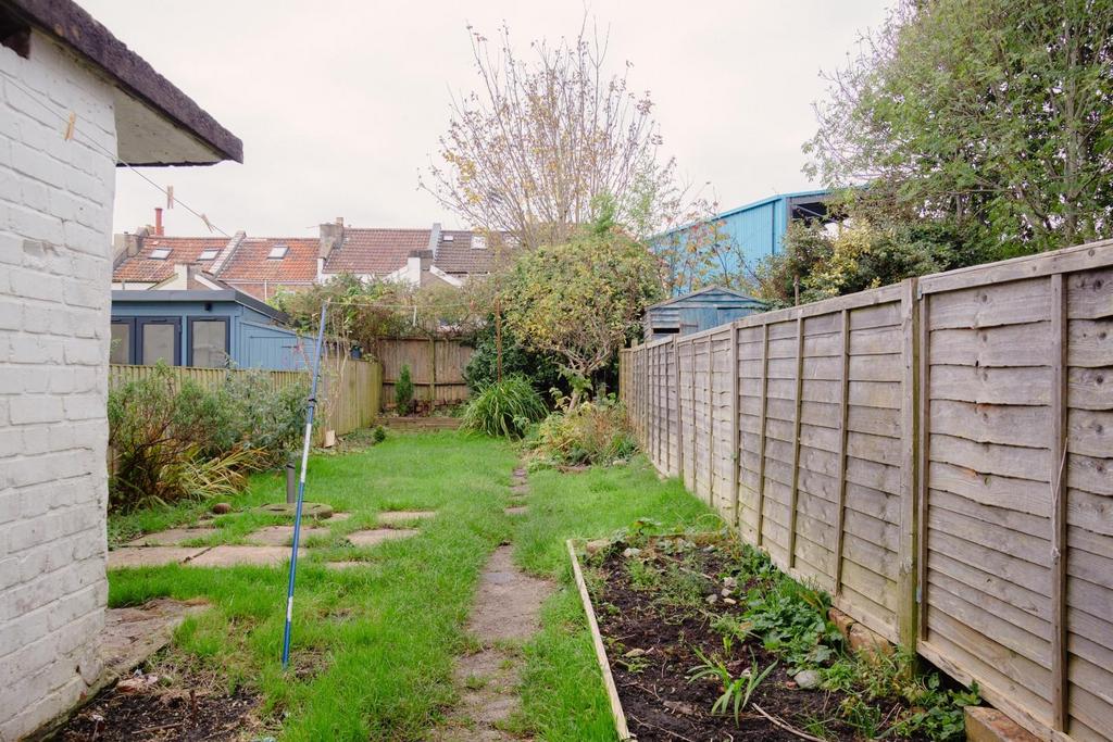 31 Ellicott Road, Horfield-8.jpg