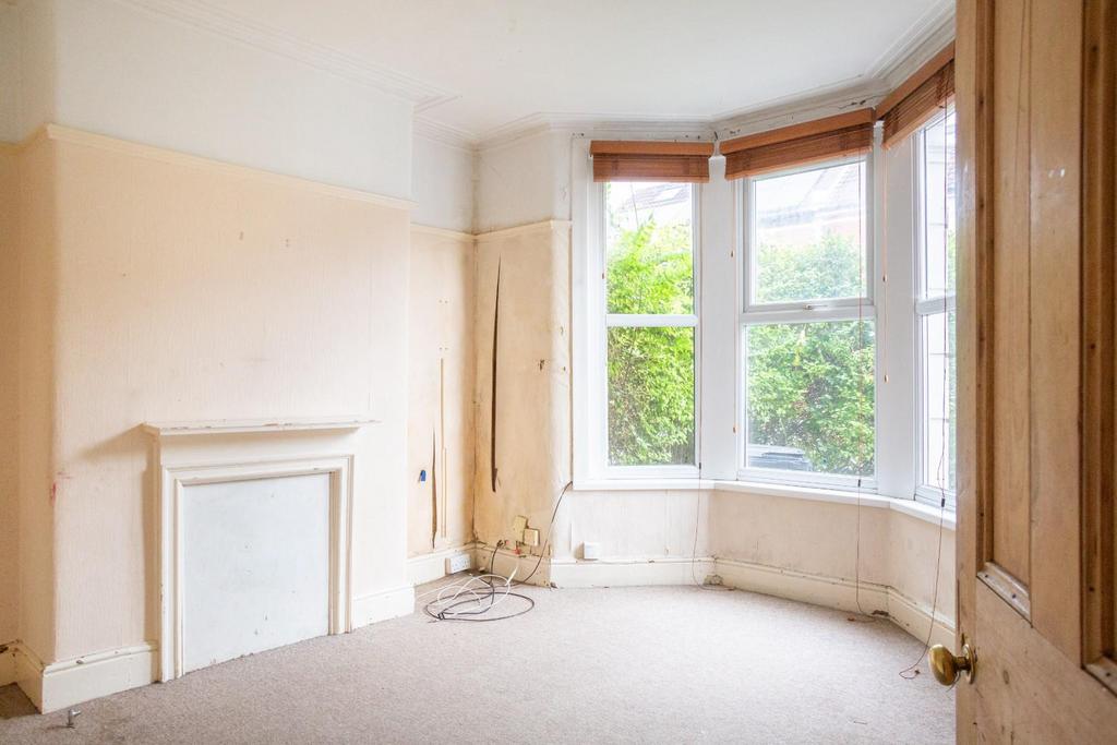 31 Ellicott Road, Horfield-1.jpg