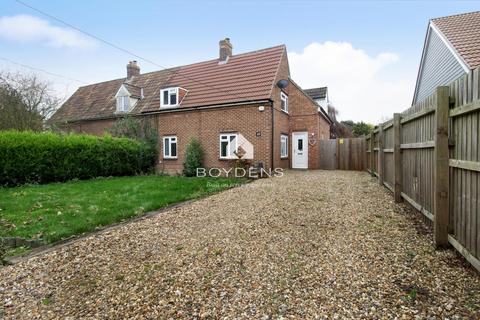 3 bedroom semi-detached house to rent, Harwich Road, Manningtree CO11