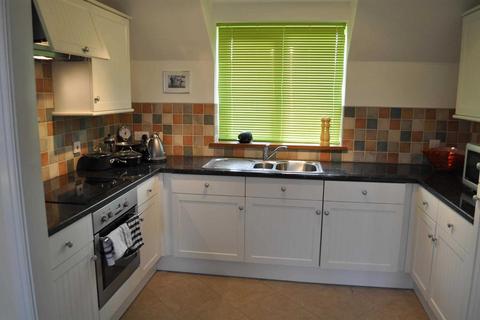 1 bedroom flat to rent, Crown Meadow Court, Stone