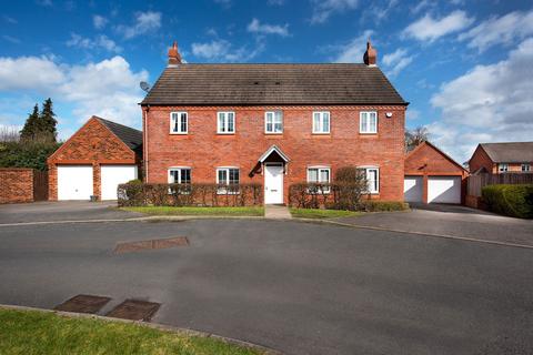 5 bedroom detached house for sale, Middleton Close, Hammerwich