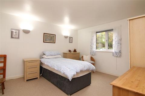 2 bedroom flat for sale, Bobbin Mill Court, Steeton, BD20