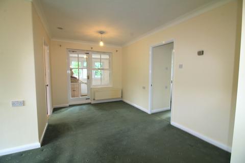 2 bedroom detached bungalow to rent, Brooksby Grove, Dorridge, Solihull, B93