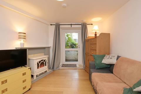 2 bedroom flat for sale, 5A South Fort Street, Trinity, Edinburgh, EH6 4DL