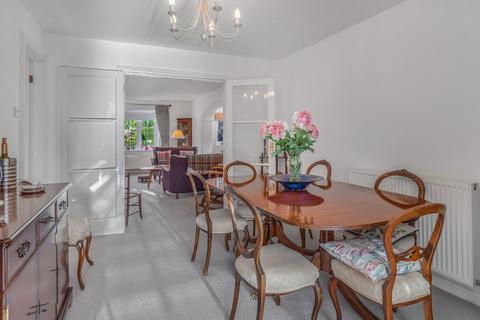 6 Alderhithe Grove, Little Aston, Sutton Coldfield, B74 3BN