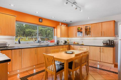 18 Alderhithe Grove, Little Aston, Sutton Coldfield, B74 3BN