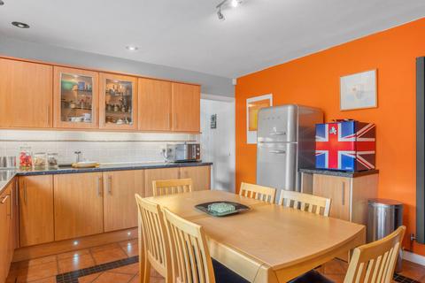 18 Alderhithe Grove, Little Aston, Sutton Coldfield, B74 3BN