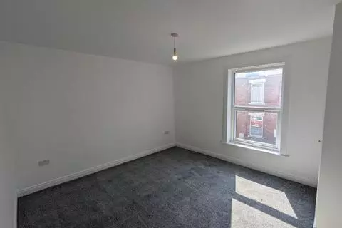 2 bedroom terraced house to rent – pohled 4