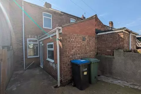2 bedroom terraced house to rent – pohled 5
