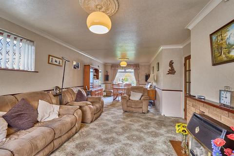 2 bedroom detached bungalow for sale, King Richard Road, Hinckley