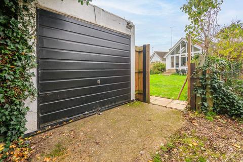 2 bedroom detached house for sale, Southernhay, Leigh-On-Sea SS9