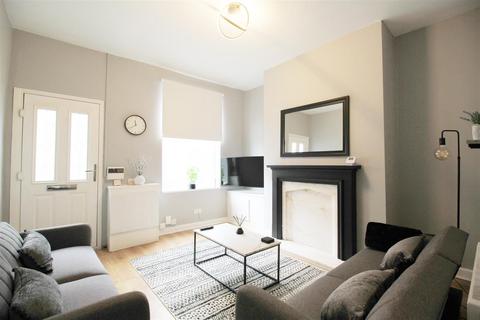 2 bedroom end of terrace house for sale, Lupton Street, Manchester M34