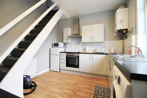 2 bedroom end of terrace house for sale, Lupton Street, Manchester M34