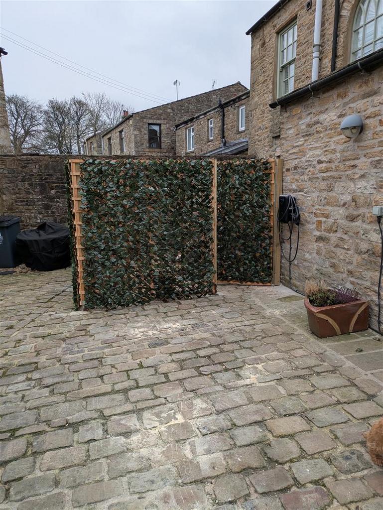Holme house rear 2.jpg