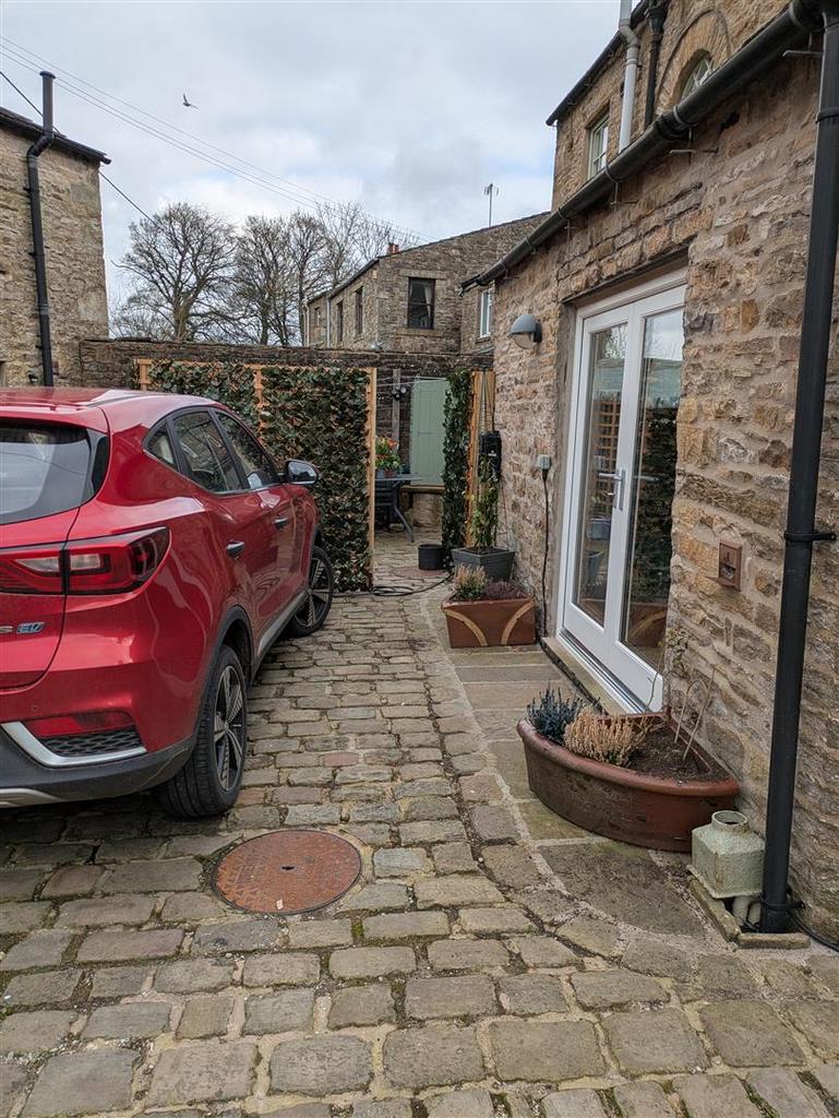 Holme house rear 3.jpg