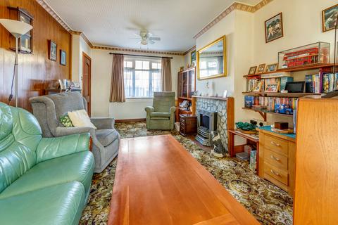 3 bedroom end of terrace house for sale, Addison Avenue, London N14