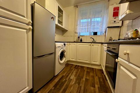 2 bedroom flat to rent, Old Kent Road, London SE1