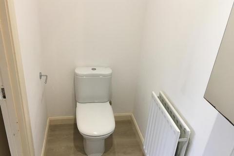 3 bedroom terraced house to rent, Wren Way, Manchester, M11