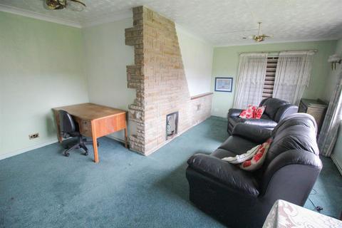 3 bedroom detached bungalow for sale, Sutton Lane, Knottingley WF11