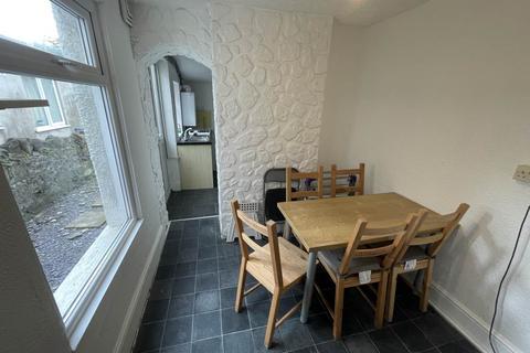 4 bedroom house to rent, Minny Street, Cathays,