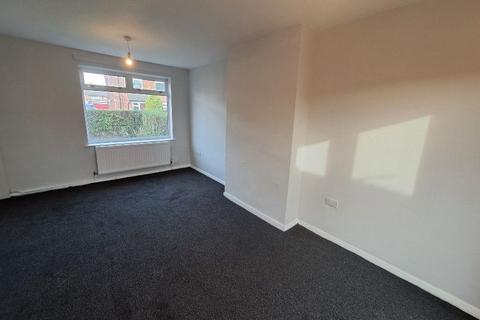 2 bedroom semi-detached house to rent, Nightingale Road, Middlesbrough TS6