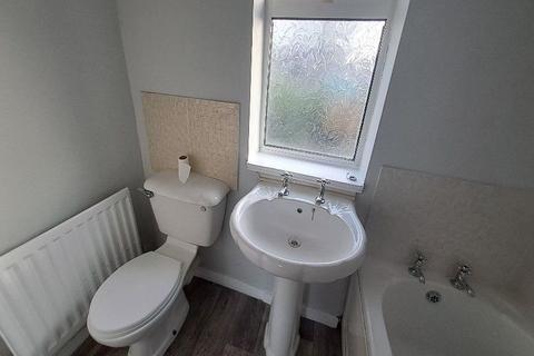 2 bedroom semi-detached house to rent, Nightingale Road, Middlesbrough TS6