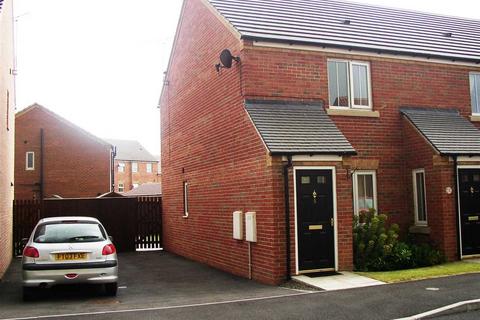 2 bedroom semi-detached house to rent, Oakwell Close, Scunthorpe DN16