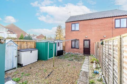 2 bedroom end of terrace house for sale, Hares Close, Little Snoring