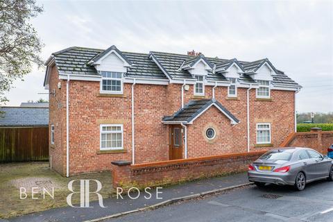 3 bedroom detached house for sale, Liverpool Old Road, Preston PR4