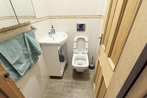 4 bedroom end of terrace house to rent, Fulready Road, London, E10